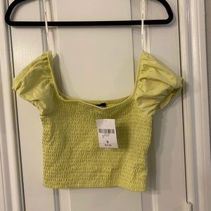 Fitted puff sleeve crop top